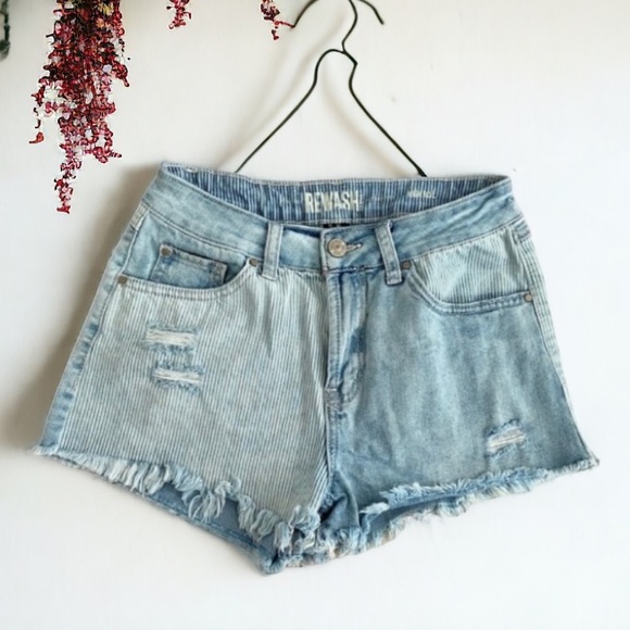 Rewash Pants - REWASH DISTRESSED SOLID/STRIPE SHORTS SIZE 27